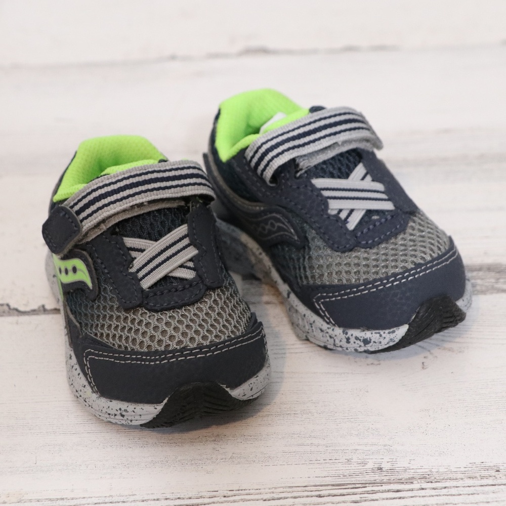 Saucony Boy's Ride 10 Jr. Sneake Blue/Green, 4 X-Wide Little Kid (baby/toddler)